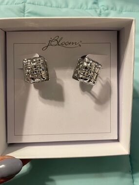 JBloom- Silver Woven Square Stud Earrings